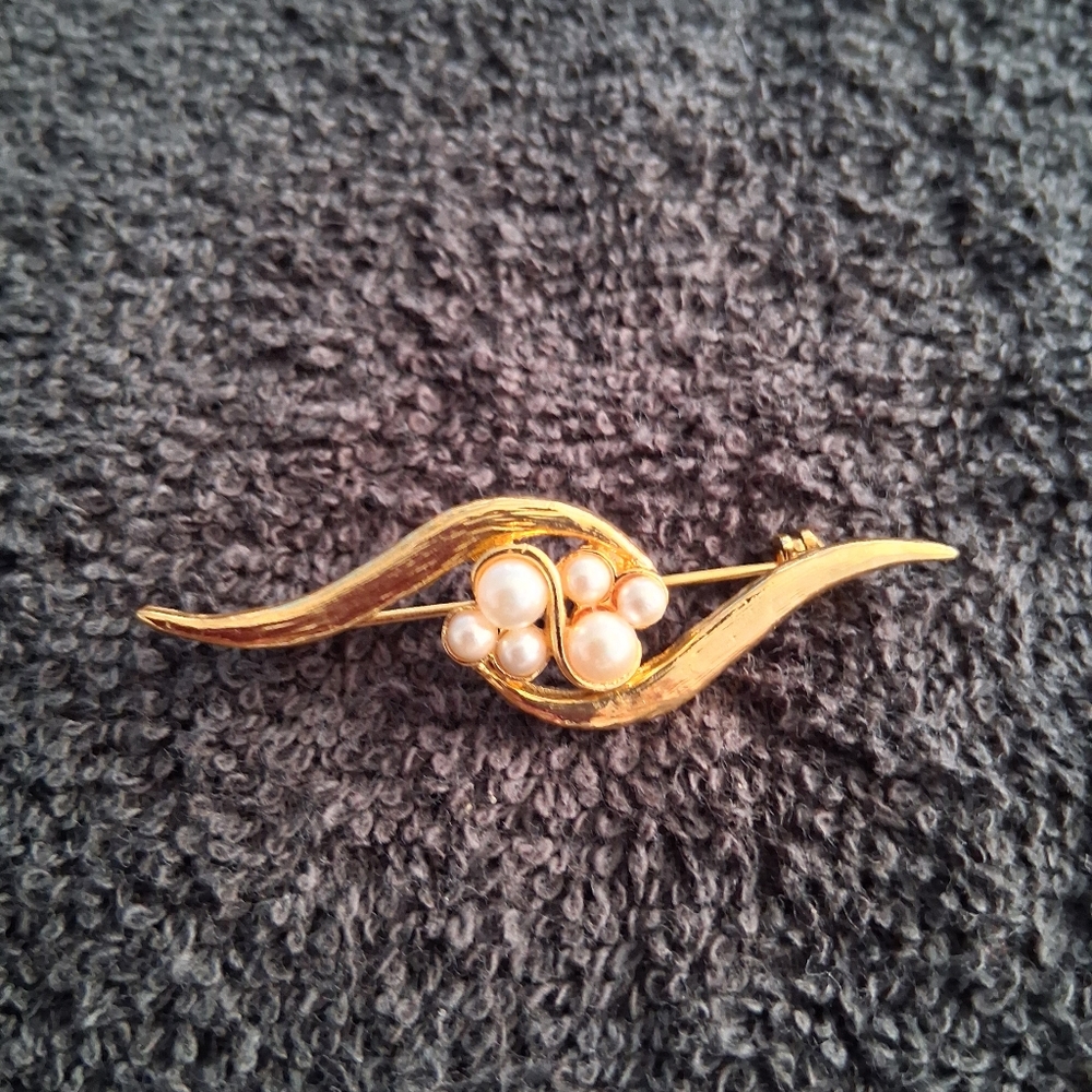 Brooch